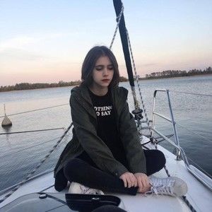 Meet your Posher, Jeannette